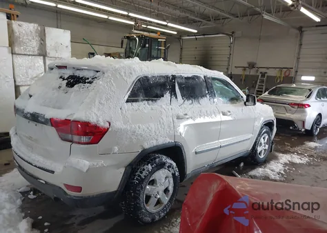 2011 Jeep Grand Cherokee Laredo z USA, uszkodzony, nr VIN 1J4RR4GG4BC523542